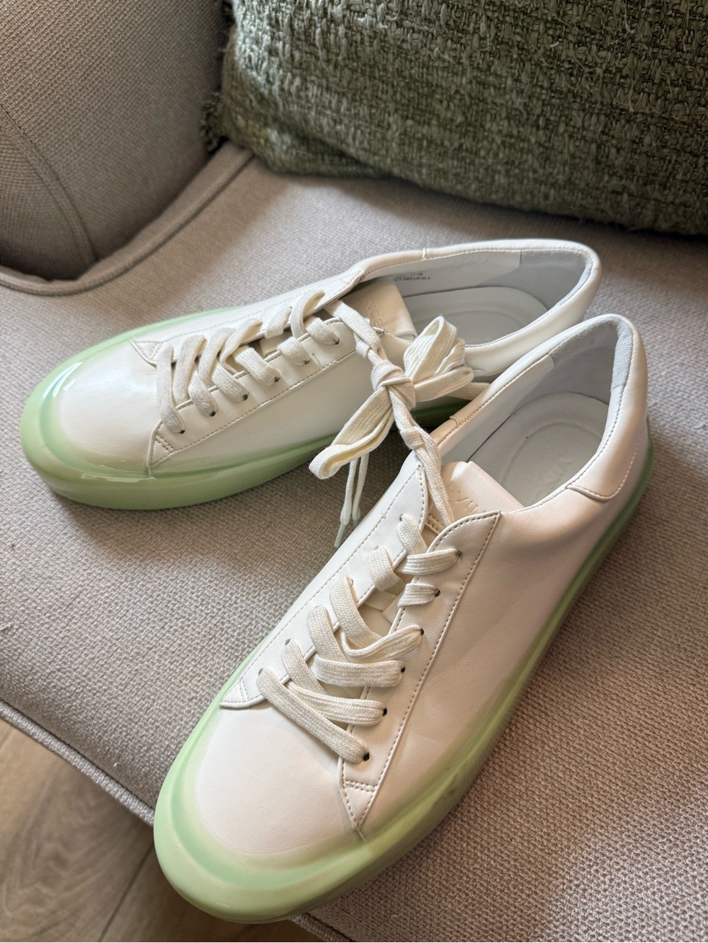 Vince White Leather Platform Sneakers Mint Green Sole Lace Up Shoes US 9.5 - Picture 3 of 6